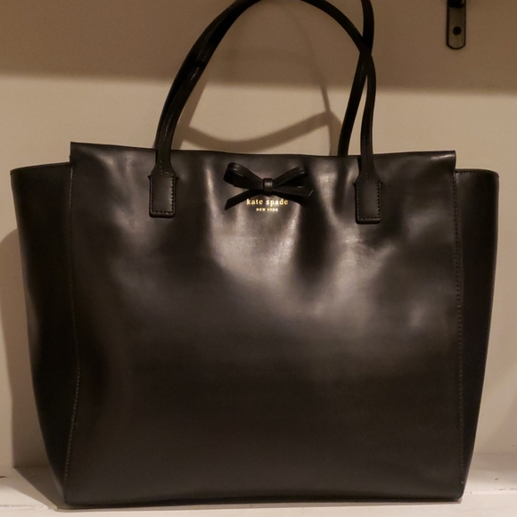 kate spade Handbags - Kate Spade Sawyer street tori tote